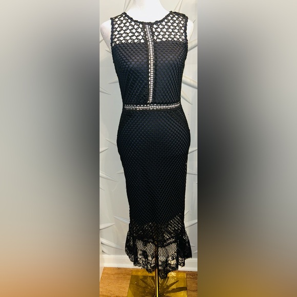 Romeo & Juliet Couture Dresses & Skirts - Romeo & Juliet Couture SZ S black/navy blue sleeveless dress, bust 32”-34”